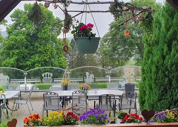 Zum Poppschen Gut 3*